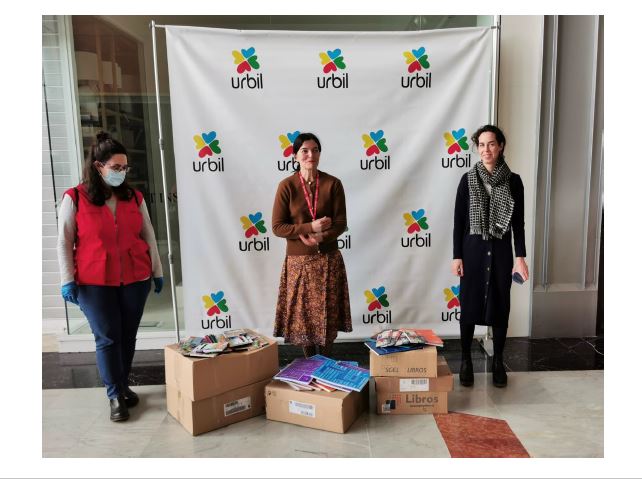 Donación de ropa infantil nueva y material escolar para Cruz Roja | Centro  Comercial Urbil
